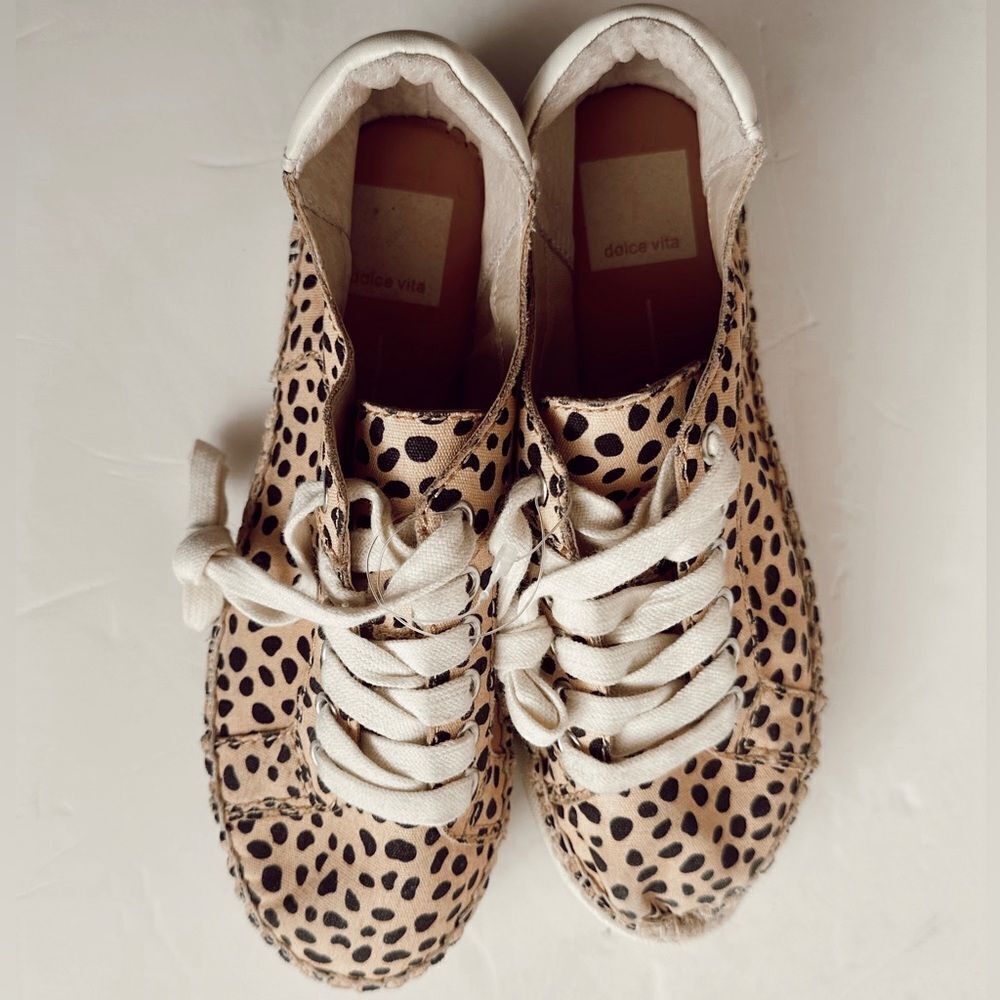 NWOT Dolce Vita Leopard Canvas Morris Shoes Espadrilles - Picture 2 of 8